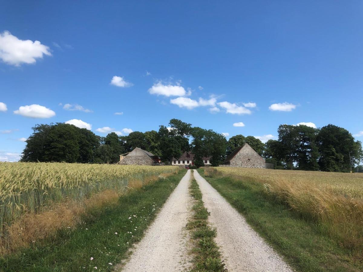 Rosloevs Gard Vackert Boende I En Naturskoen Miljoe. Flyinge Exterior foto
